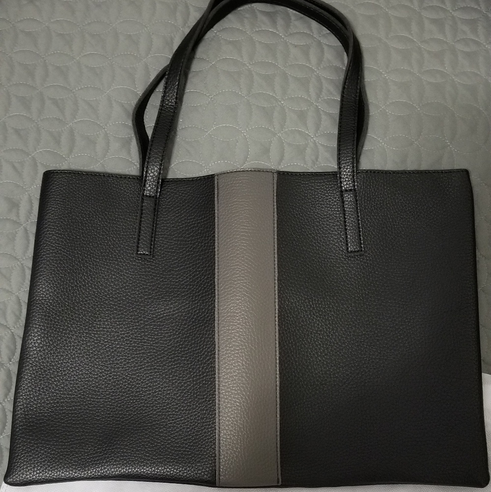 Vince Camuto Tote